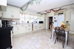 Kitchen/Diner- click for photo gallery